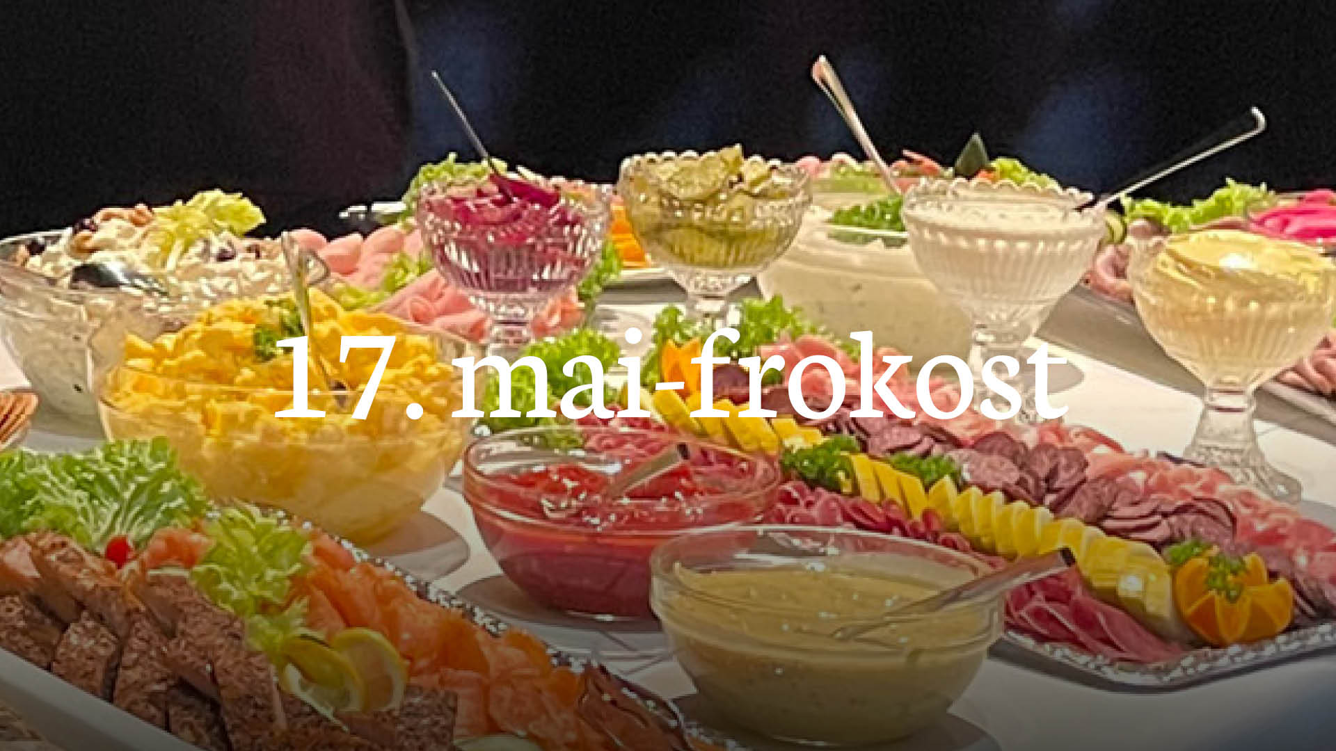 17. mai-frokost før toget går